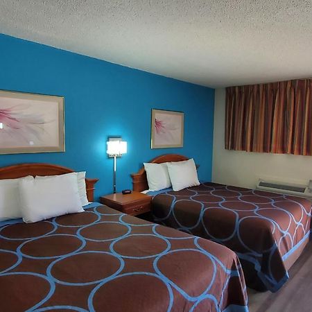 American Inn Motel Pratt Eksteriør billede