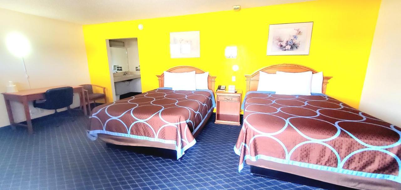 American Inn Motel Pratt Eksteriør billede