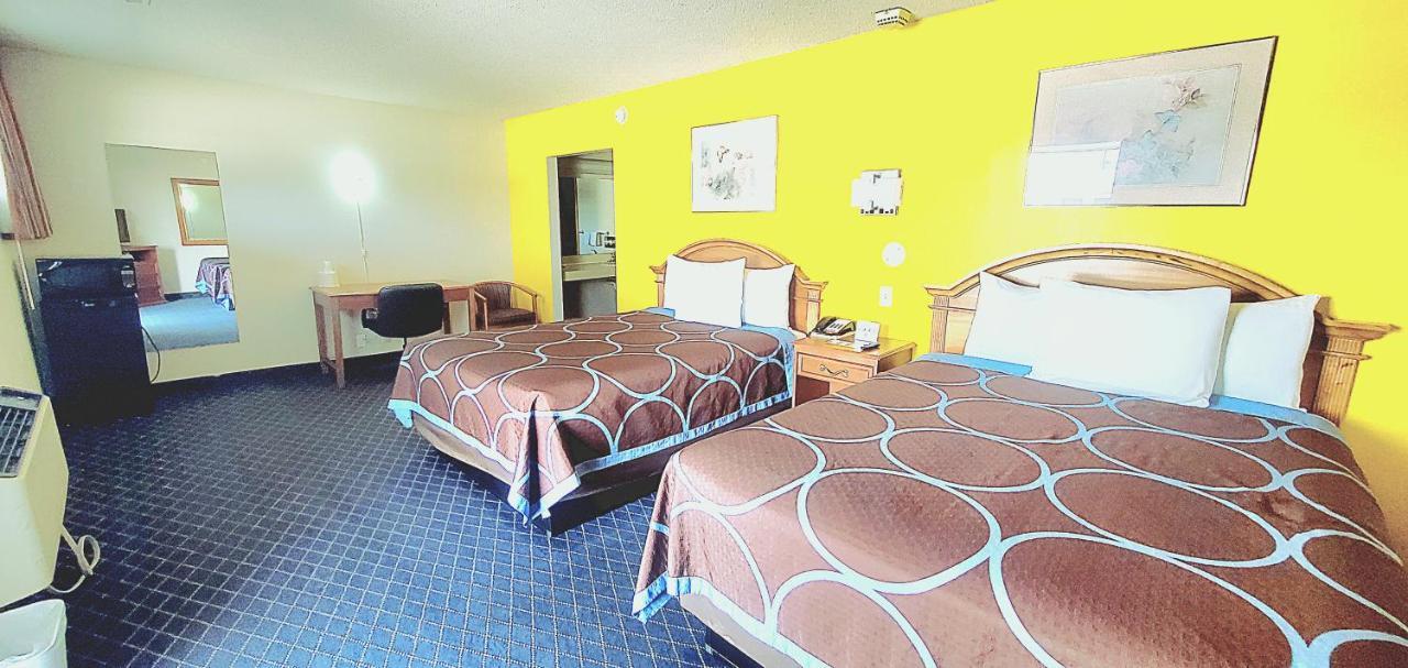 American Inn Motel Pratt Eksteriør billede
