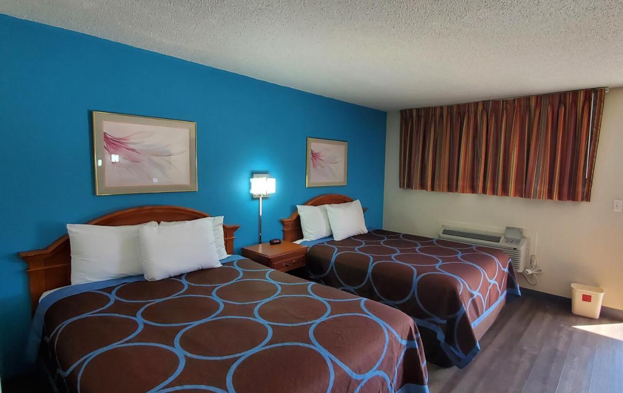 American Inn Motel Pratt Eksteriør billede