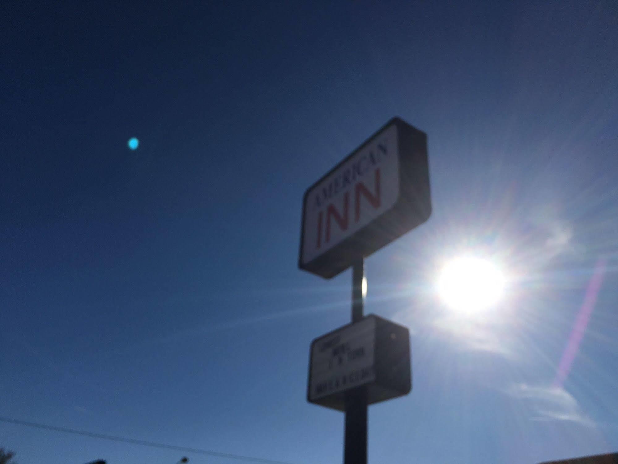 American Inn Motel Pratt Eksteriør billede